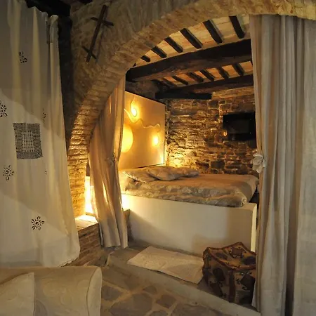 アパート La Casina Del Lillotatini パニカーレ